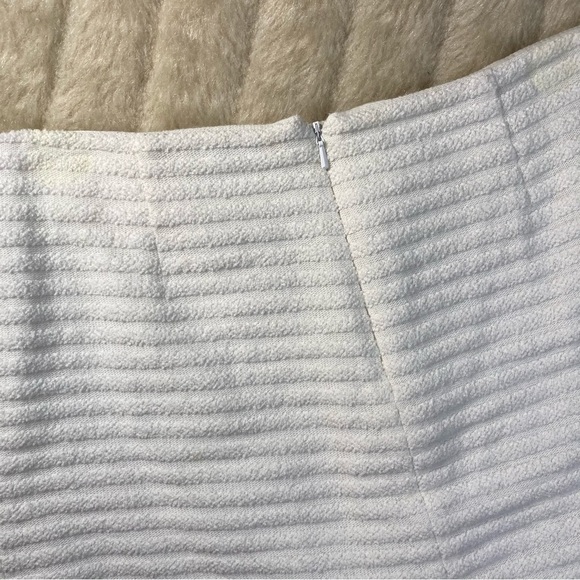 Theory Mini Skirt White 4 - Picture 3 of 6